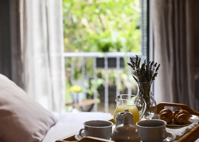 Your "Home Away From Home" In Acropolis